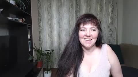 Snapshot of _illusion_ chatting on May 29, 10:24 am Illusion online show from May 29, 10:24 am