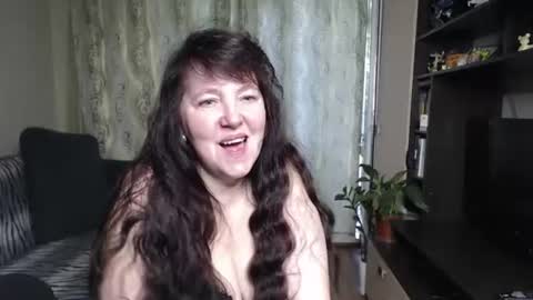 Snapshot of _illusion_ chatting on July 12, 10:50 am Illusion online show from July 12, 10:50 am