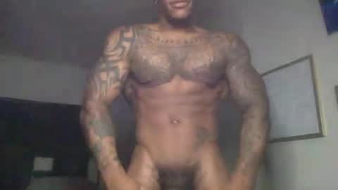 Snapshot of _infamous_ chatting on December 26, 11:03 pm Tatted34 aka PimpDaddy SlickDick online show from December 26, 11:03 pm