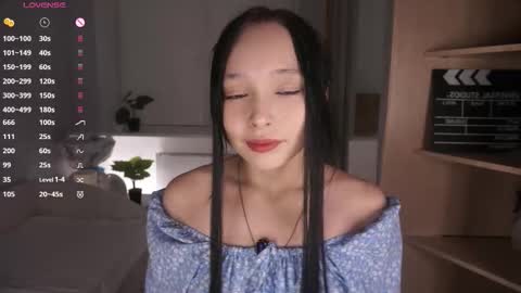 Emily online show from March 8, 6:44 pm