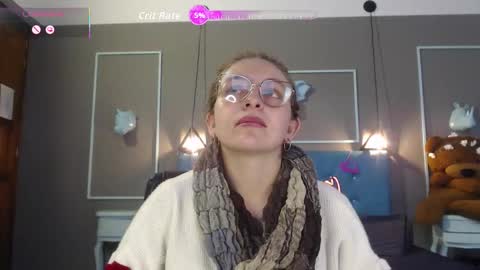 Isa online show from February 13, 12:45 pm