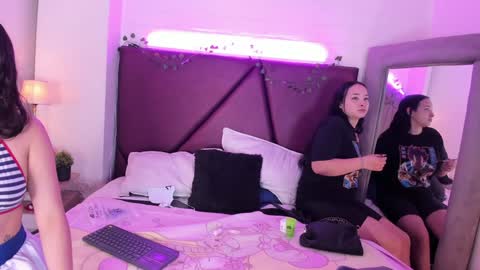 Isa online show from December 7, 12:56 pm