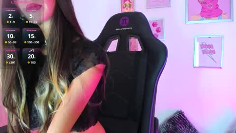 Snapshot of _ivanna_volk chatting on October 22, 11:15 pm Ivanna online show from October 22, 11:15 pm