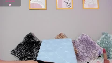 Snapshot of _ivanna_volk chatting on May 30, 6:43 am Ivanna online show from May 30, 6:43 am