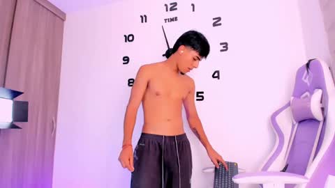 _jaccock_ online show from April 18, 7:58 pm