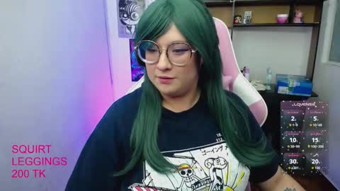 Snapshot of _jadee_p_ chatting on October 18, 4:04 am _jadee_p_ online show from October 18, 4:04 am