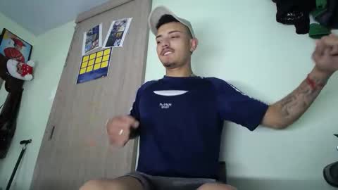 _jesussuarez online show from February 4, 2:39 am