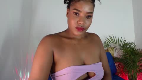 Snapshot of _jhoa chatting on December 14, 8:34 am _jhoa online show from December 14, 8:34 am