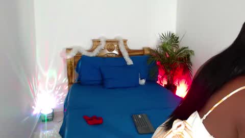 Snapshot of _jhoa chatting on December 17, 5:51 am _jhoa online show from December 17, 5:51 am