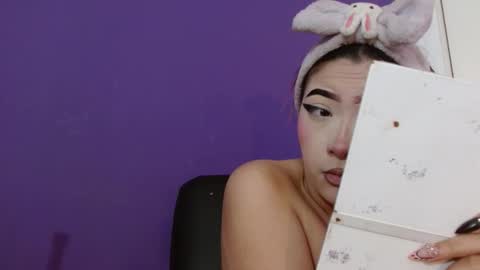 Mia online show from March 11, 12:55 pm