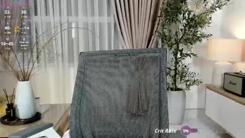 Snapshot of _joliie_ chatting on April 8, 8:31 pm _joliie_ online show from April 8, 8:31 pm