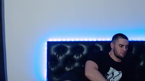 Snapshot of _joni_new_ chatting on October 24, 4:31 am Joni online show from October 24, 4:31 am