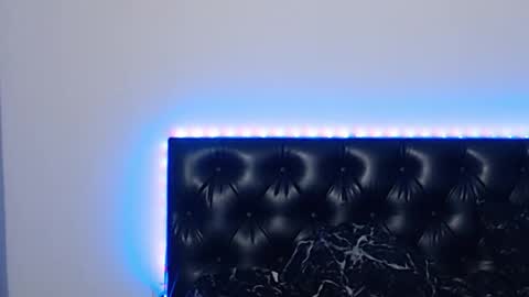 Snapshot of _joni_new_ chatting on October 30, 3:19 am Joni online show from October 30, 3:19 am