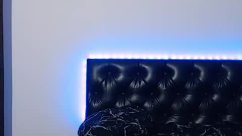 Snapshot of _joni_new_ chatting on October 31, 4:57 am Joni online show from October 31, 4:57 am