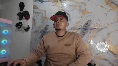 Snapshot of _jordanxxiii chatting on February 27, 4:01 am jordan online show from February 27, 4:01 am