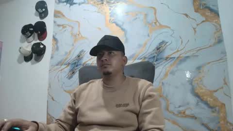 Snapshot of _jordanxxiii chatting on April 7, 4:13 am jordan online show from April 7, 4:13 am