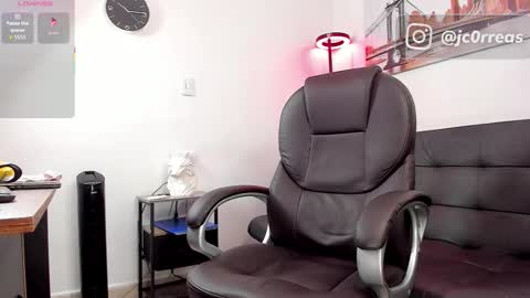 Snapshot of _juanes__ chatting on October 16, 10:44 pm _juanes__ online show from October 16, 10:44 pm