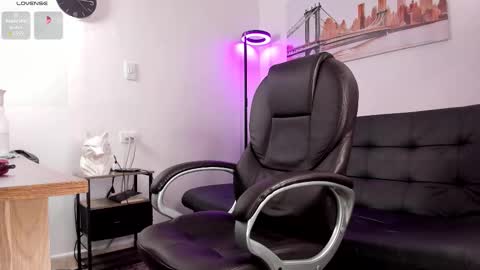 Snapshot of _juanes__ chatting on November 10, 11:37 pm _juanes__ online show from November 10, 11:37 pm