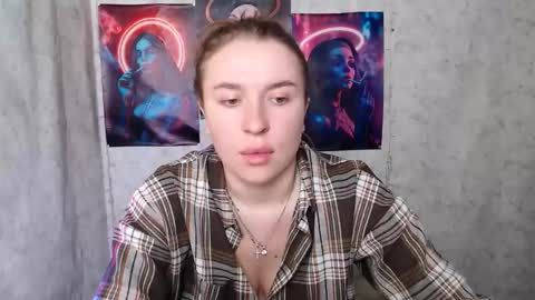 Snapshot of _julianaini_ chatting on September 11, 4:34 am Jolia online show from September 11, 4:34 am