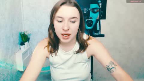 Snapshot of _julianaini_ chatting on November 4, 6:56 am Jolia online show from November 4, 6:56 am