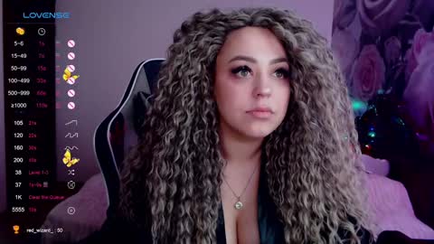 _just_a_queen_3 online show from December 26, 6:22 pm
