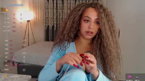 _just_a_queen_3 online show from October 1, 9:37 am