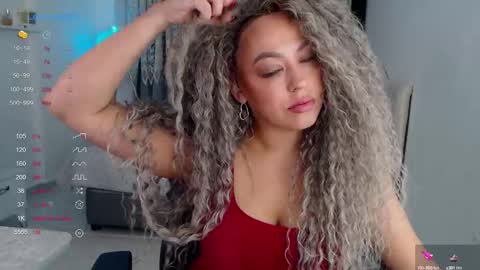 _just_a_queen_3 online show from October 16, 9:43 am