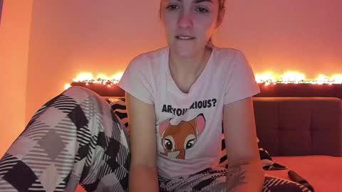 _just_a_simple_girl online show from January 13, 10:25 am