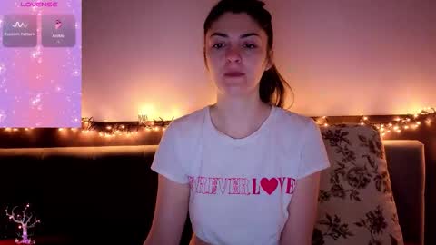 Snapshot of _just_a_simple_girl chatting on February 20, 3:14 am _just_a_simple_girl online show from February 20, 3:14 am