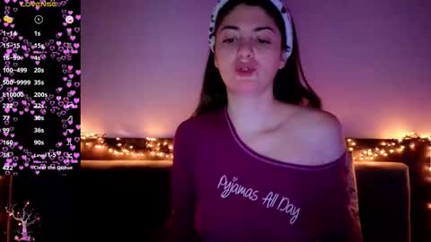 Snapshot of _just_a_simple_girl chatting on February 27, 2:00 am _just_a_simple_girl online show from February 27, 2:00 am