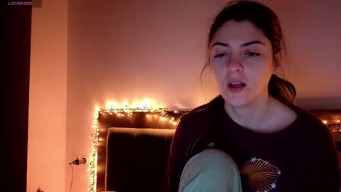 Snapshot of _just_a_simple_girl chatting on March 1, 2:57 am _just_a_simple_girl online show from March 1, 2:57 am