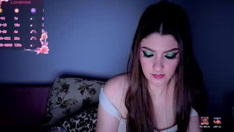 Snapshot of _just_a_simple_girl chatting on March 23, 10:47 pm _just_a_simple_girl online show from March 23, 10:47 pm