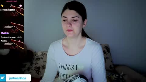 Snapshot of _just_a_simple_girl chatting on April 17, 5:54 am _just_a_simple_girl online show from April 17, 5:54 am