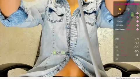 Snapshot of _justcallme_ chatting on April 14, 8:37 pm _justcallme_ online show from April 14, 8:37 pm