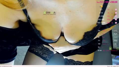Snapshot of _justcallme_ chatting on May 12, 8:50 pm _justcallme_ online show from May 12, 8:50 pm