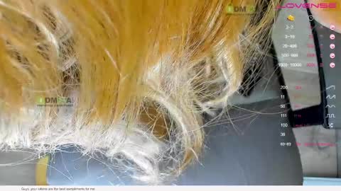 Snapshot of _justcallme_ chatting on May 29, 9:24 pm _justcallme_ online show from May 29, 9:24 pm