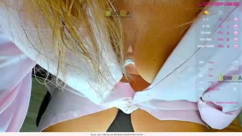 Snapshot of _justcallme_ chatting on June 3, 8:47 pm _justcallme_ online show from June 3, 8:47 pm
