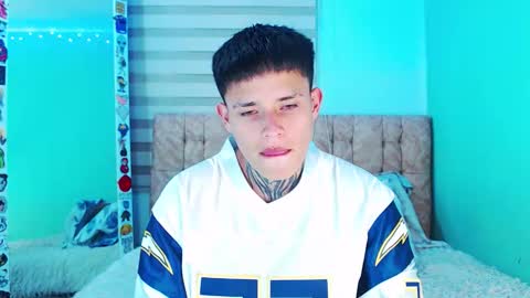 mod online show from December 20, 1:34 am