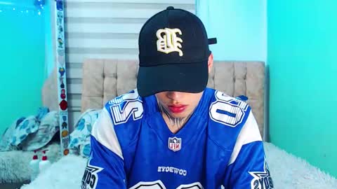 Snapshot of _justinmoon2 chatting on March 2, 2:25 am mod online show from March 2, 2:25 am