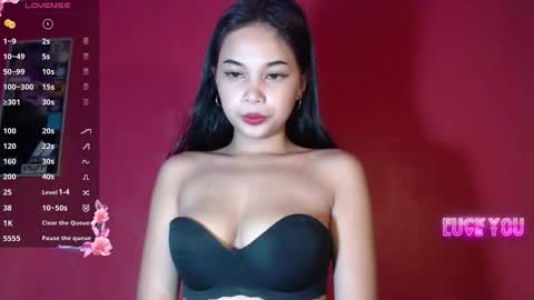 Snapshot of _justrea chatting on May 25, 3:29 pm call me rea online show from May 25, 3:29 pm
