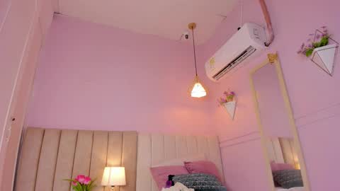 Snapshot of _karol_18 chatting on October 25, 12:45 pm karol online show from October 25, 12:45 pm