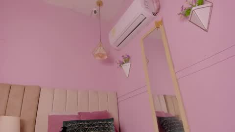 Snapshot of _karol_18 chatting on October 28, 6:43 pm karol online show from October 28, 6:43 pm