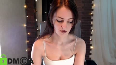 Snapshot of _karolina chatting on June 27, 5:40 pm karolina online show from June 27, 5:40 pm
