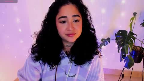 Snapshot of _kat_1 chatting on April 5, 12:02 pm online show from April 5, 12:02 pm