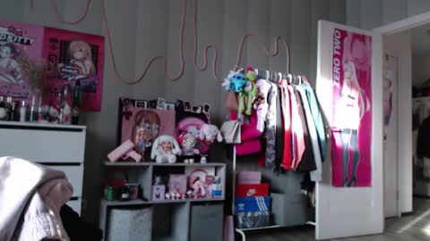 Snapshot of _katemiller_ chatting on February 14, 3:36 am katemiller online show from February 14, 3:36 am