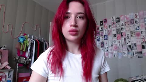 Snapshot of _katemiller_ chatting on March 30, 5:41 am katemiller online show from March 30, 5:41 am
