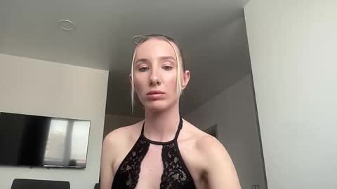 Kelly  online show from April 15, 11:17 am