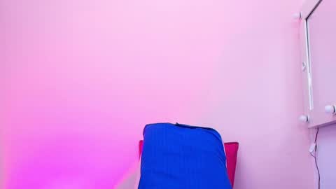 Kendall online show from October 6, 11:51 am