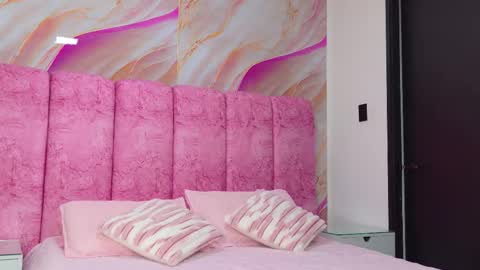 Kendall online show from March 21, 11:59 am