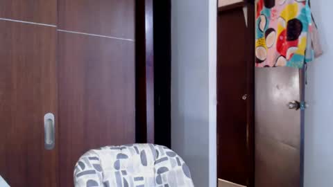 Snapshot of _kerryleen chatting on December 21, 9:15 pm Dani online show from December 21, 9:15 pm